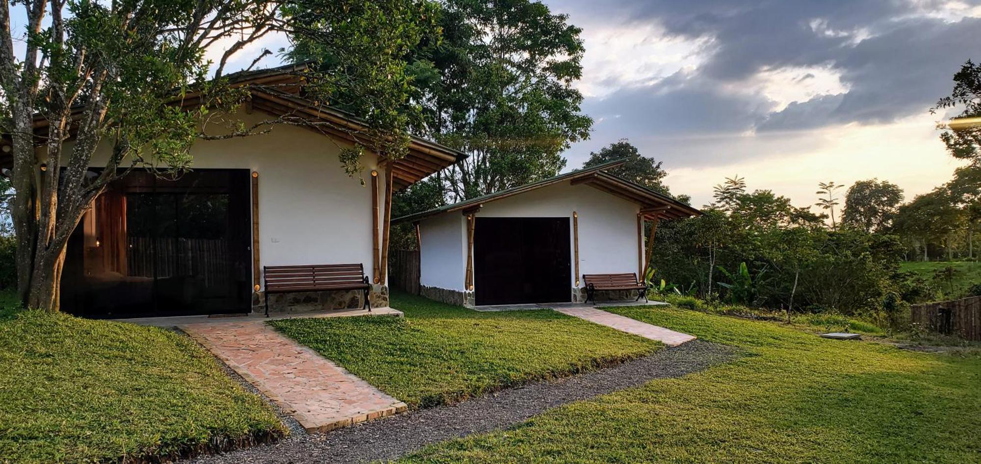 Ecohotel Alma Calarcá Buitenkant foto